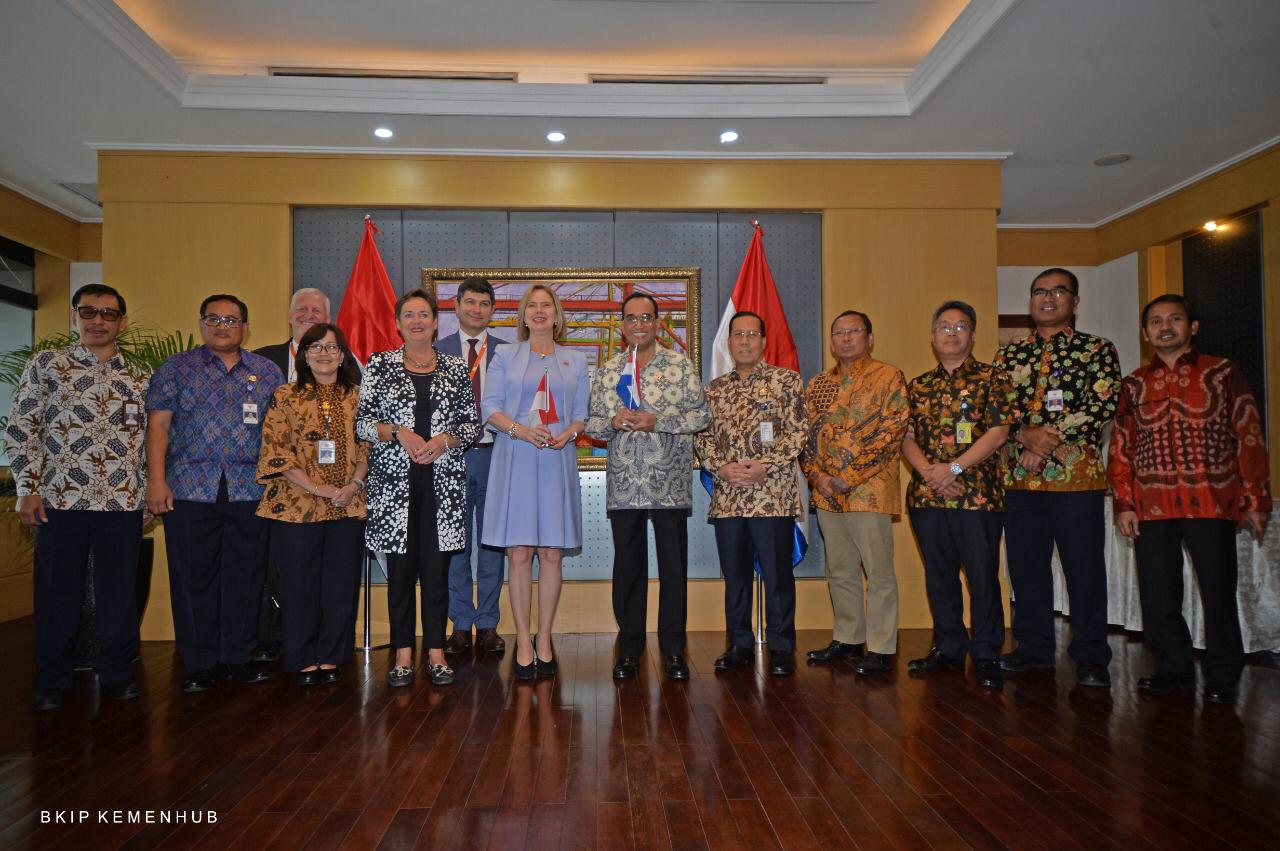 Teks Bahas Menteri Kedua / Teks pembangkang kedua(i) assalamualaikum w.b.t.